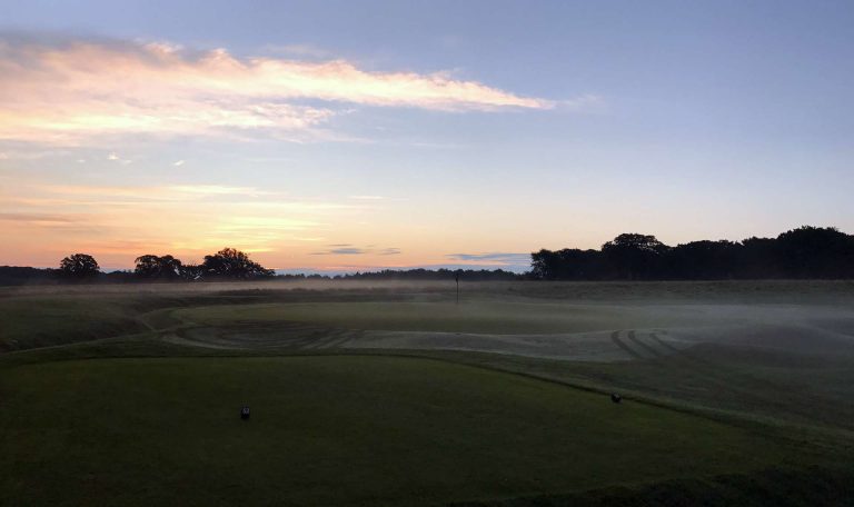 Golf en tidlig morgen